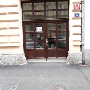 Za Poricskou Branou Apartmán